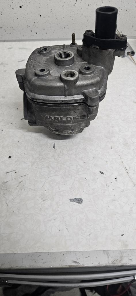 Malossi mhr 70cc piaggio cilinder (1.2k km oud), Fietsen en Brommers, Brommeronderdelen | Scooters, Piaggio, Cilinder, Ophalen of Verzenden
