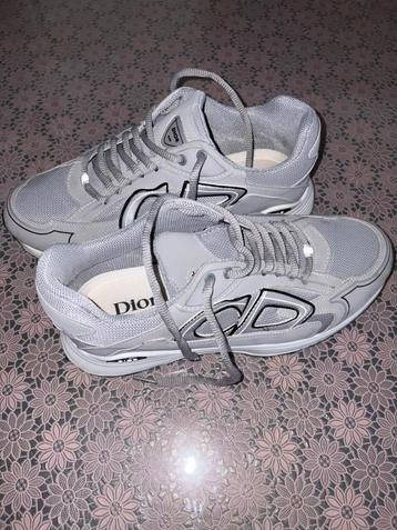 Dior B30 Zwart Wit Nieuw beschikbaar voor biedingen