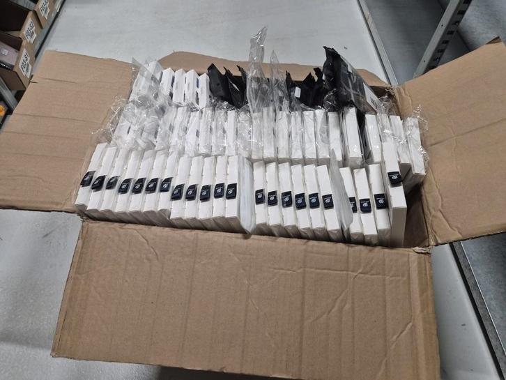 Pallet restpartij Xiaomi telefoonhoesjes, Telecommunicatie, Mobiele telefoons | Hoesjes en Frontjes | Overige merken, Nieuw, Hoesje of Tasje