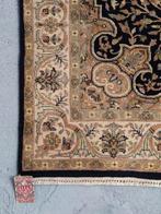 Handgeknoopt Perzisch wol tapijt Mashad blue 124x181cm, Huis en Inrichting, Stoffering | Tapijten en Kleden, Perzisch vintage oosters HYPE