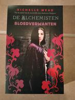 Richelle Mead - Bloedverwanten, Ophalen of Verzenden, Zo goed als nieuw, Richelle Mead