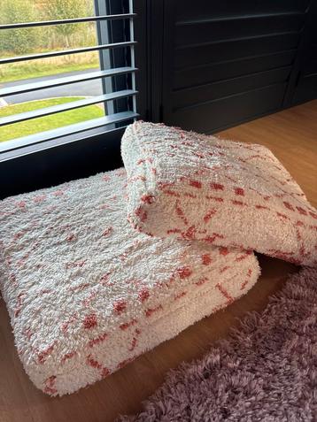 Vierkante poef met print - Wit & Roze twee stuks beschikbaar voor biedingen