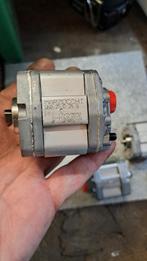Hydrolische tandwielpomp. Marzocchi., Doe-het-zelf en Verbouw, Gereedschap | Machine-onderdelen en Toebehoren, Ophalen of Verzenden