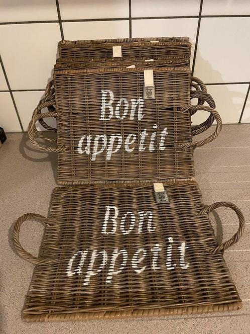 Rivièra Maison rotan placemat bon appetit rustic rattan, Huis en Inrichting, Woonaccessoires | Onderzetters, Zo goed als nieuw