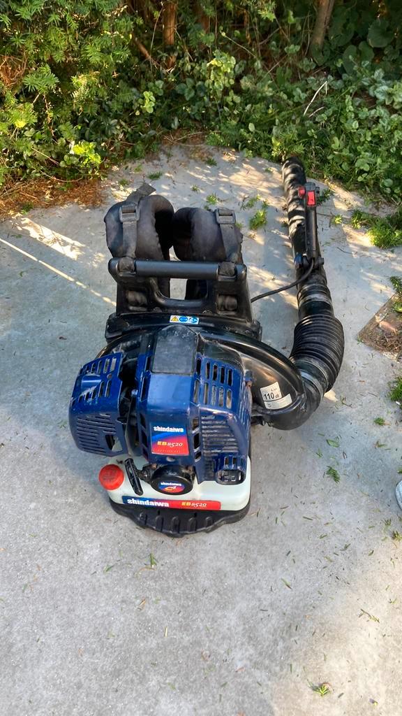 Shindaiwa EB8520 bladblazer op benzine (ruggedragen), Tuin en Terras, Bladblazers, Zo goed als nieuw, Ruggedragen, Benzine, Ophalen