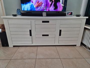 Te koop: wit massief houten dressoir. beschikbaar voor biedingen