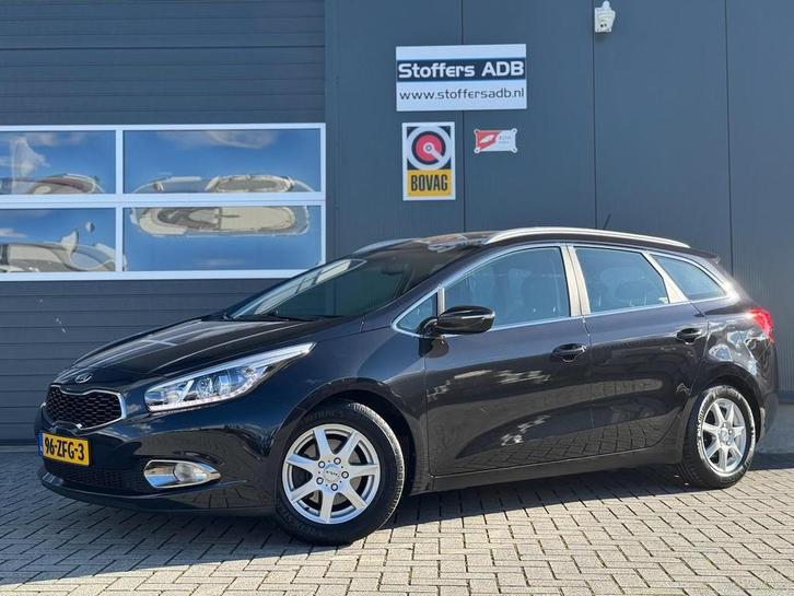 Kia Cee'd Sportswagon 1.6 GDI Plus Pack | Trekhaak | Camera, Auto's, Kia, Bedrijf, Te koop, (Pro) Cee d, ABS, Achteruitrijcamera