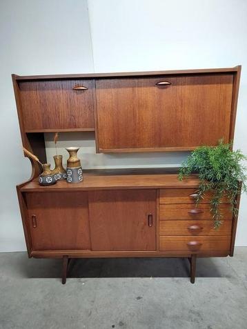 Vintage kast beschikbaar voor biedingen