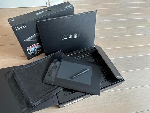Wacom Intuos PTK-640, Computers en Software, Tekentablets, Zo goed als nieuw, Bedraad, Ophalen of Verzenden