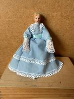 Pop porselein vrouw - 14cm, Ophalen of Verzenden, Zo goed als nieuw, Poppenhuis