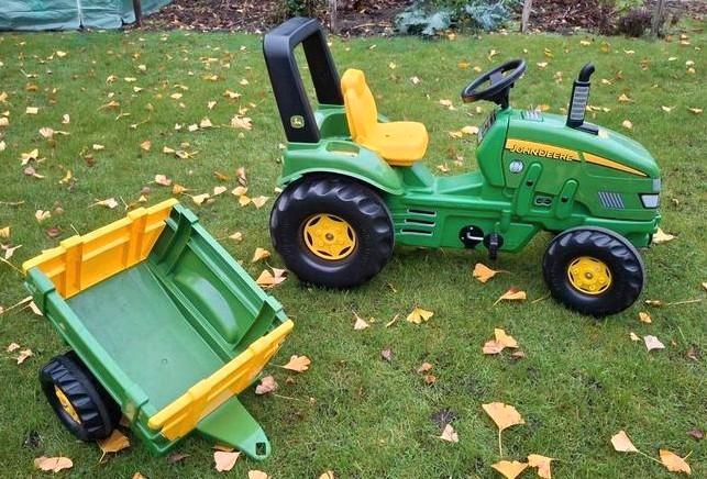 TRAPTRACTOR MET AANHANGER JOHN DEERE IN GOEDE STAAT, Kinderen en Baby's, Speelgoed | Buiten | Voertuigen en Loopfietsen, Zo goed als nieuw