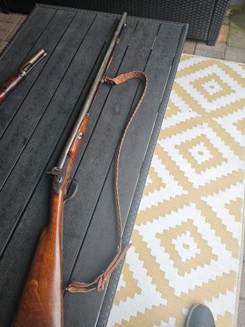 Jachtgeweer antieke voorlader , decoratie, onklaar beschikbaar voor biedingen