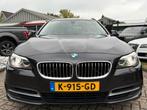 BMW 5-serie Touring 520D 2016 Handgeschakeld Xenon Sportstoe, Auto's, BMW, Achterwielaandrijving, 193 €/maand, 163 pk, Leder