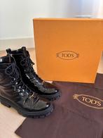 Tod's Veterlaars - Bijenkorf - Maat 39, Ophalen of Verzenden, Zo goed als nieuw, Zwart, Lage of Enkellaarzen