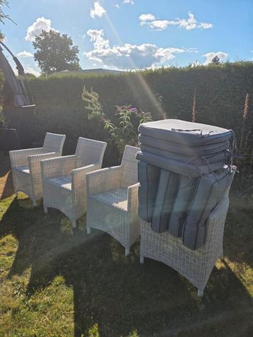 Tuinset - 4 Wicker Stoelen met Kussens beschikbaar voor biedingen