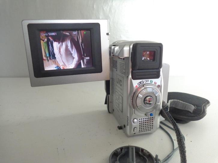 Jvc miniDV digitale video camera 700x digital zoom, Audio, Tv en Foto, Videocamera's Digitaal, Zo goed als nieuw, Camera, Mini dv