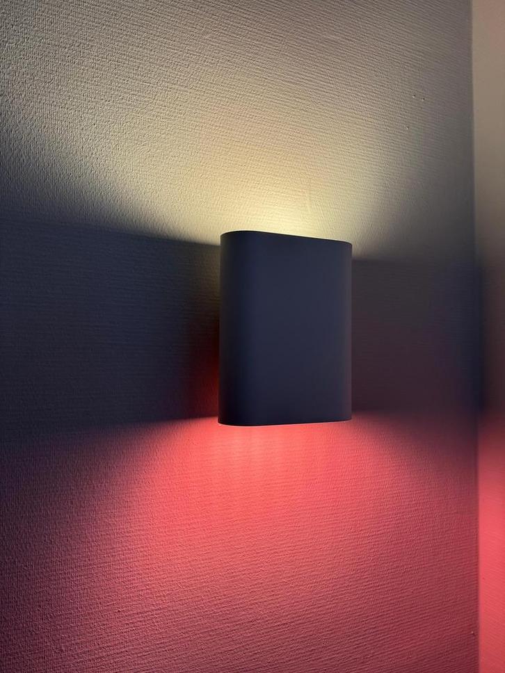 Wandlamp wit Lucide ovalis, Huis en Inrichting, Lampen | Wandlampen, Zo goed als nieuw, Metaal, Ophalen of Verzenden