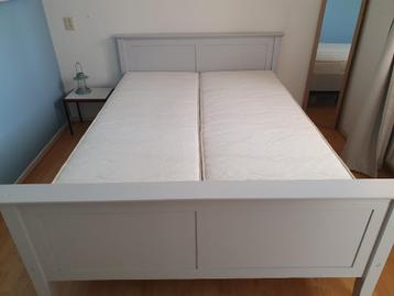Houten bed 140x200cm (exclusief matrassen)