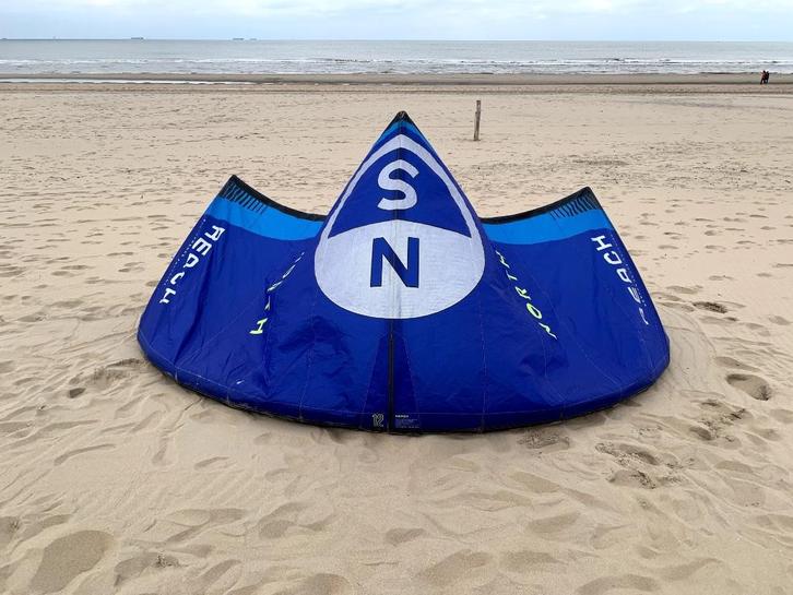 North Reach 12m (2025) ZGAN, Watersport en Boten, Kitesurfen, Zo goed als nieuw, Kite, 12 m², Geen board, Ophalen of Verzenden