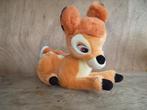 Disney Bambi pluche zittend 30cm Disneyland, Ophalen of Verzenden, Overige figuren, Zo goed als nieuw, Beeldje of Figuurtje