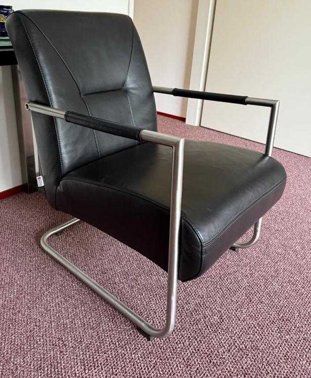 2 beschi Movani fauteuils Design schitterende kwaliteit leer, Huis en Inrichting, Fauteuils, Zo goed als nieuw, Leer, 50 tot 75 cm