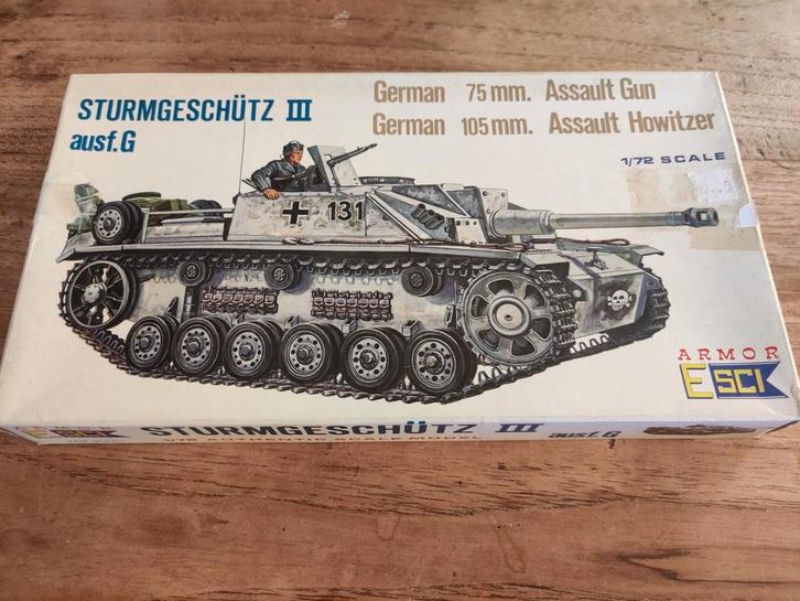 Bouwdoos Sturmgeschutz tank armor Esci 8005, Hobby en Vrije tijd, Modelbouw | Auto's en Voertuigen, Nieuw, Tank, 1:50 of kleiner