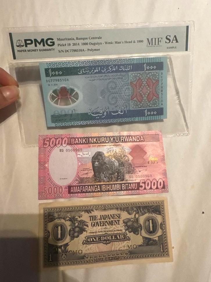 3 Bankbiljetten: Mauritanië, Rwanda, Japan - UNC/Bijna UNC, Postzegels en Munten, Bankbiljetten | Nederland, Los biljet, Ophalen of Verzenden