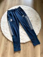 Feyenoord trainingsbroek Adidas blauw   Maat S, Kleding | Heren, Sportkleding, Blauw, Ophalen of Verzenden, Adidas, Adidas