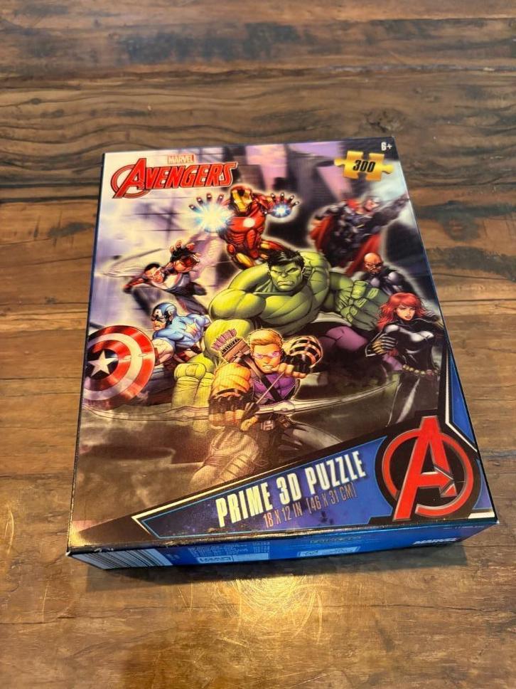 Marvel Avengers Prime 3D puzzel 300 stukjes, Hobby en Vrije tijd, Denksport en Puzzels, Zo goed als nieuw, Rubik's of 3D-puzzel
