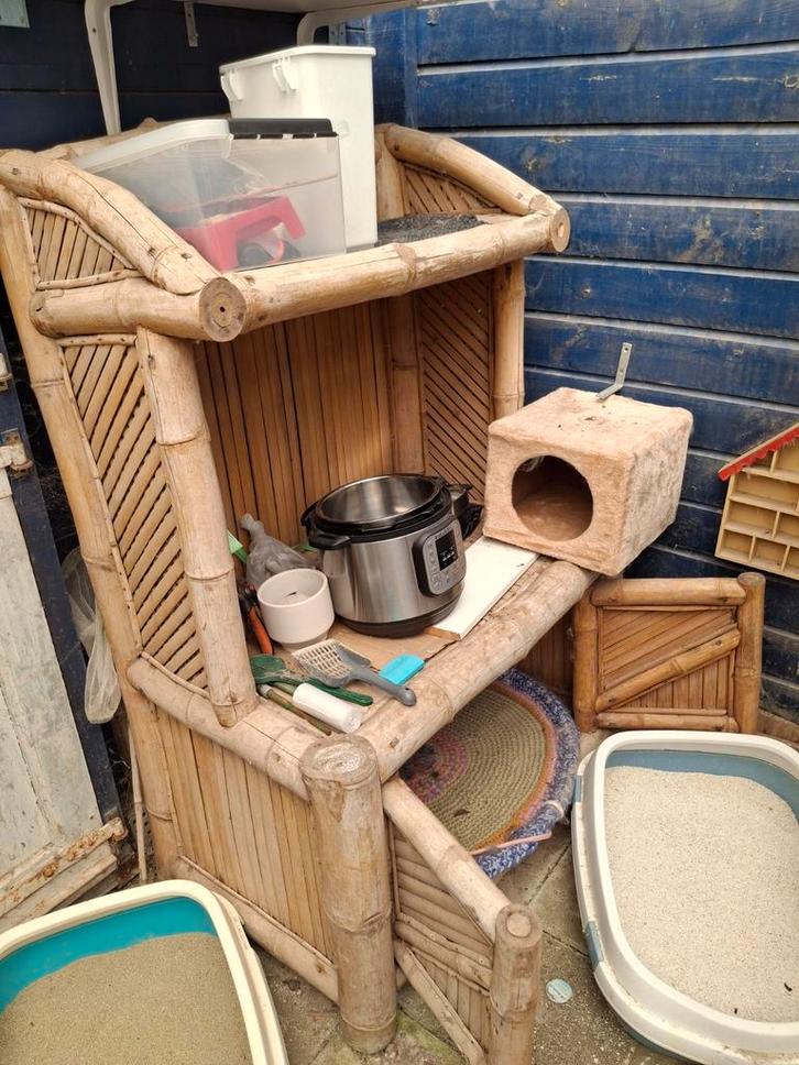 Bamboe kast voor buiten, Antiek en Kunst, Antiek | Meubels | Kasten, Ophalen