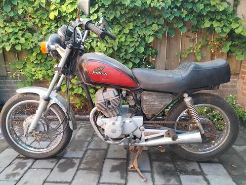 Honda cm 250 custom 1982 oldtimer project opknapper, Motoren, Motoren | Honda, Particulier, Toermotor, 12 t/m 35 kW, 2 cilinders