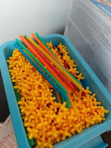 Bouwen met rietjes en verbindingen beschikbaar voor biedingen