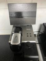 Koffiezetapparaat met boekje - Nespresso Delonghi, Witgoed en Apparatuur, Koffiezetapparaten, Gebruikt, Espresso apparaat, Ophalen of Verzenden