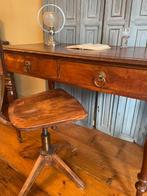 Magnifiek Bureau Werktafel rond 1870 ingelegd met bladgoud, Ophalen