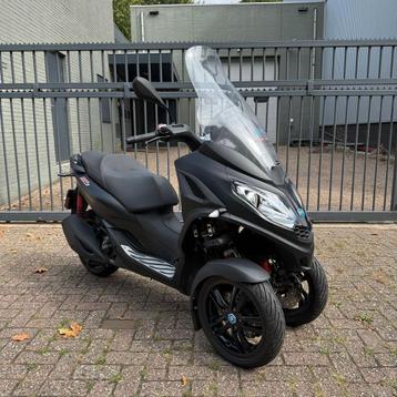 PIAGGIO MP3 300 HPE Sport  beschikbaar voor biedingen