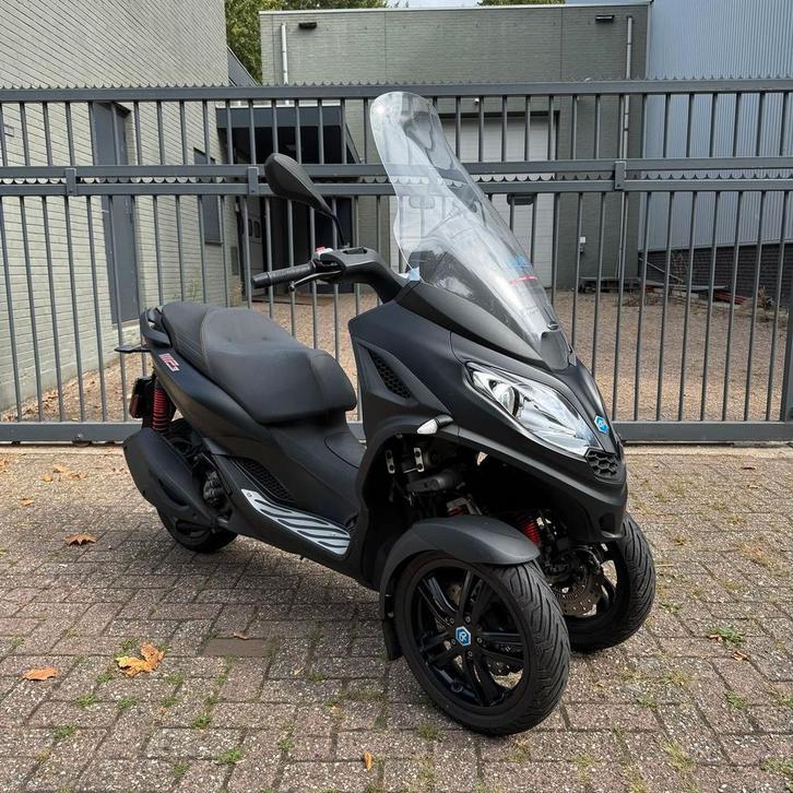 PIAGGIO MP3 300 HPE Sport, Motoren, Motoren | Piaggio, Bedrijf, Scooter, 12 t/m 35 kW, Minimaal motorrijbewijs A1