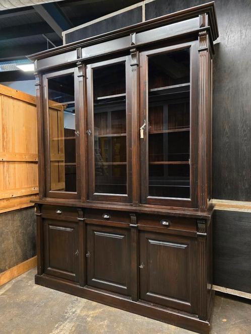Klassieke boekenkast | buffetkast | vitrinekast 240cm hoog, Huis en Inrichting, Kasten | Buffetkasten, Gebruikt, 200 cm of meer