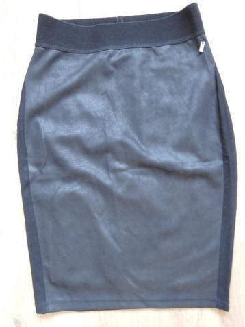Nieuw zwart rokje Anna van Toor lether -look maat 36 beschikbaar voor biedingen