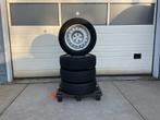Mercedes  Vito - Viano.  Zomerset.  205 - 65 - 16., Bestelwagen, 16 inch, Banden en Velgen, Zomerbanden