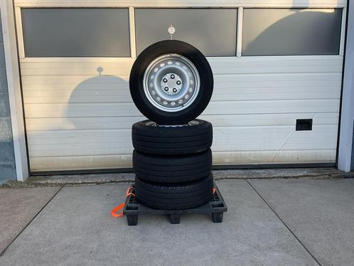 Mercedes  Vito - Viano.  Zomerset.  205 - 65 - 16., Auto-onderdelen, Banden en Velgen, Banden en Velgen, Zomerbanden, 16 inch
