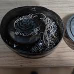 Oud doosje met sieraden, Ophalen of Verzenden, Overige materialen