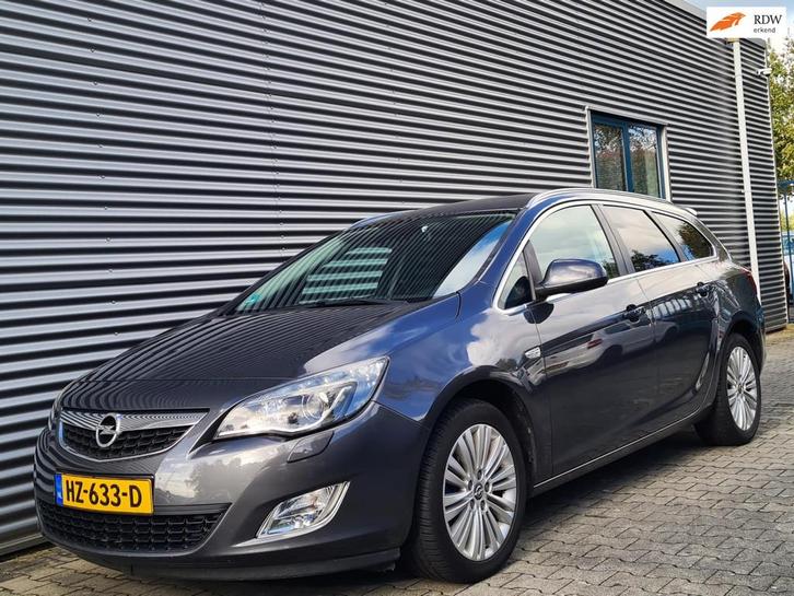 Opel Astra Sports Tourer 1.6 Turbo Cosmo 180Pk AUT 05-2011 K, Auto's, Opel, Bedrijf, Te koop, Astra, ABS, Airbags, Airconditioning