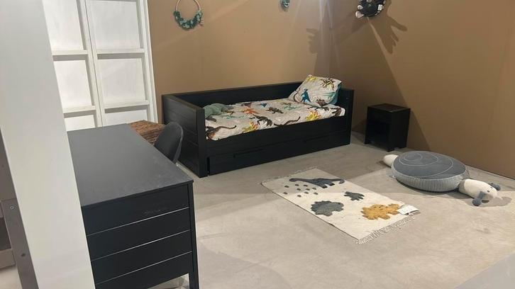 Wood Dennis zwart 3-delig, Kinderen en Baby's, Kinderkamer | Complete kinderkamers, Zo goed als nieuw, Jongetje of Meisje, Ophalen