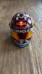 Max Verstappen Helm 1:2 Miami 2022 Red Bull Racing, Verzamelen, Automerken, Motoren en Formule 1, Ophalen of Verzenden, Zo goed als nieuw