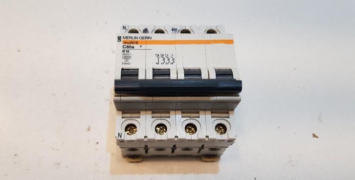 Merlin Gerin Groepenkast Automaat C60a B16 krachtstroom (1x), Hobby en Vrije tijd, Elektronica-componenten, Gebruikt, Ophalen of Verzenden