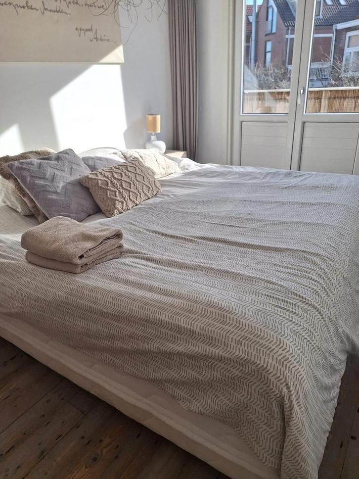 Swiss Sense  boxspring, Huis en Inrichting, Slaapkamer | Boxsprings, Gebruikt, 180 cm, 210 cm, Tweepersoons, Wit, Ophalen