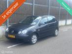 Volkswagen Polo 1.4-16V Comfortline EERSTE EIGENAAR/NWEAPK/A, Voorwielaandrijving, Gebruikt, 4 cilinders, Blauw
