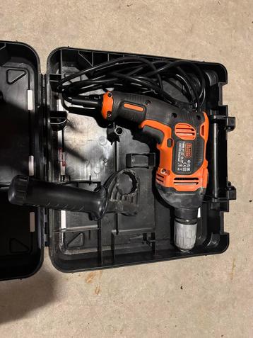 Black & Decker 850W Klopboormachine beschikbaar voor biedingen