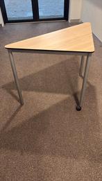 Tafel school driehoek (30 stuks), 50 tot 100 cm, Zo goed als nieuw, Overige vormen, Drie personen