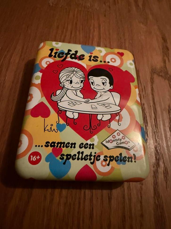 Liefde is… spel 2009, Hobby en Vrije tijd, Gezelschapsspellen | Bordspellen, Gebruikt, Ophalen of Verzenden